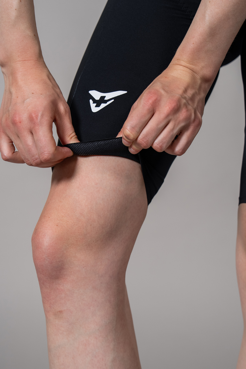 73-83-0101-cuore-gold-pro-woven-bib-short-custom-black-12.jpg