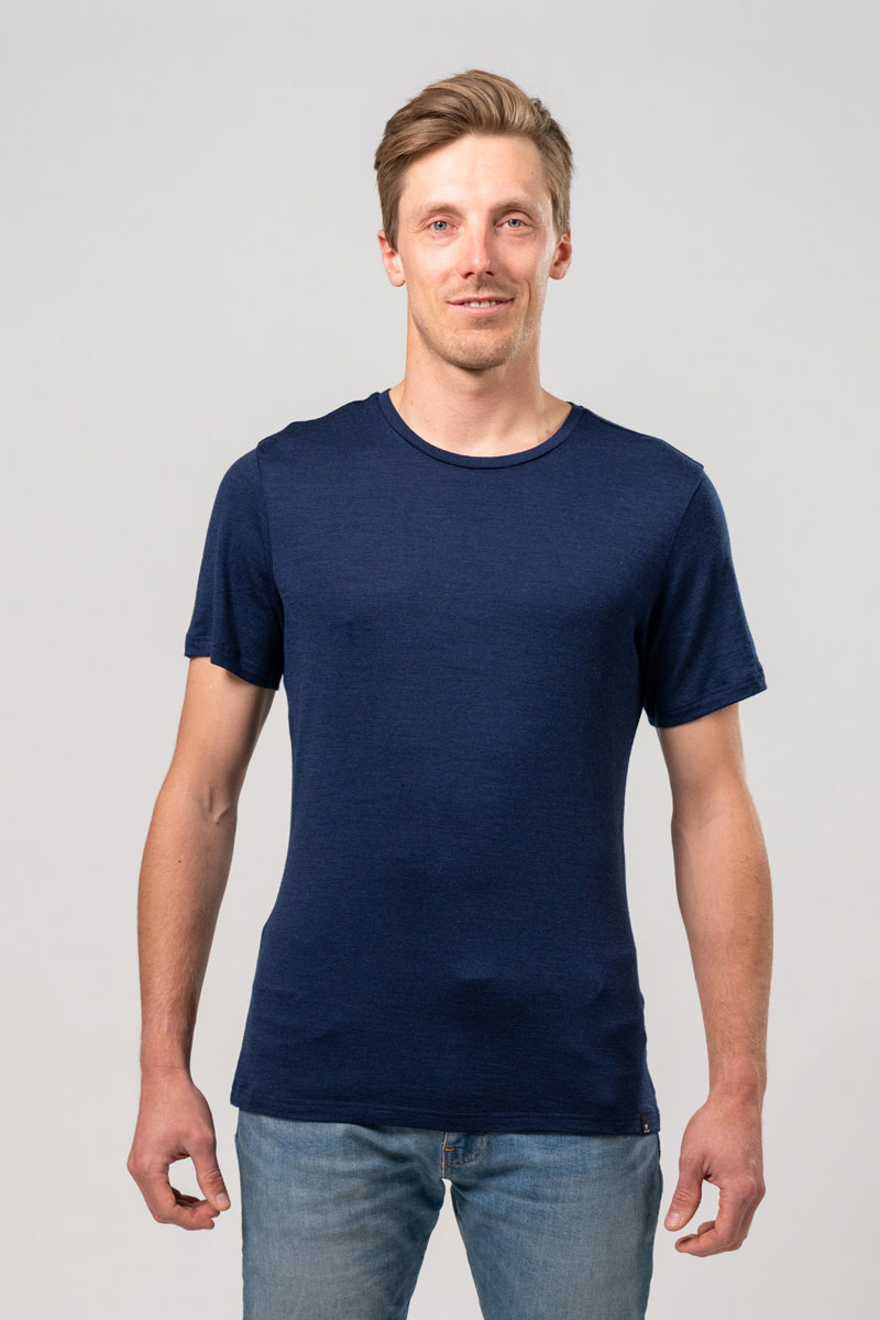 cuore-mens-merino-t-shirt4.jpg