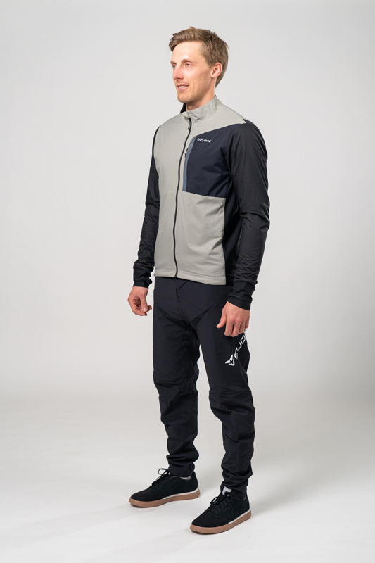 cuore-mens-primaloft-evolve-jacket05.jpg
