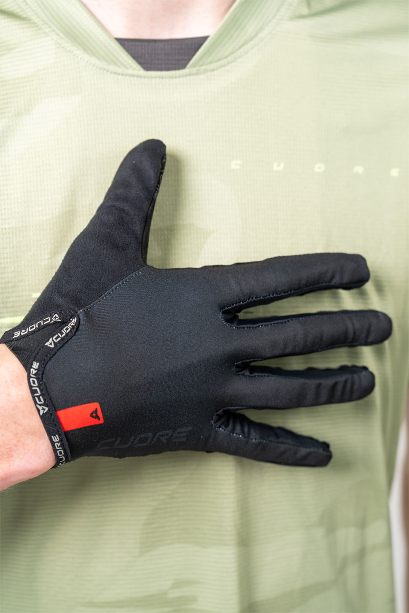 cuore-unisex-lf-lightweight-glove-1.jpg