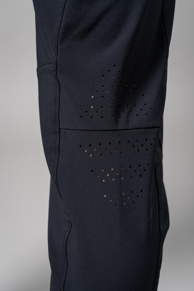cuore-unisex-trail-pant508.jpg