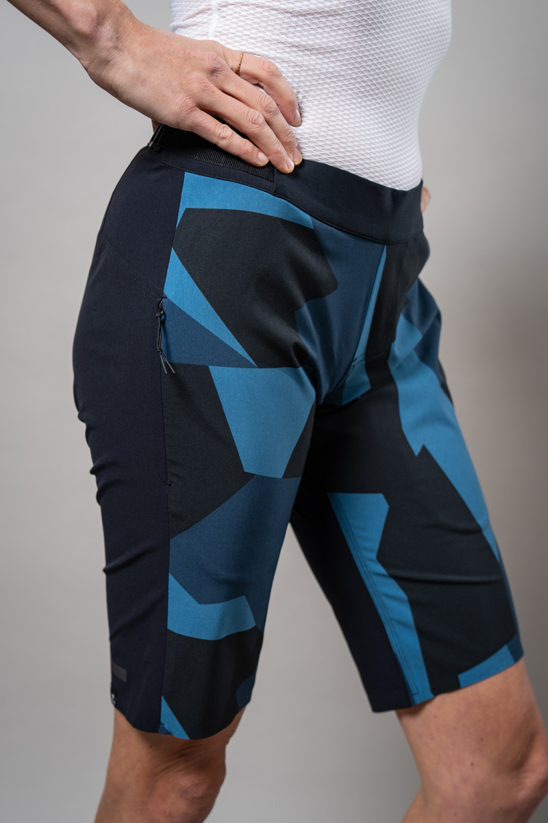 cuore-womens-cargo-short-custom24.jpg