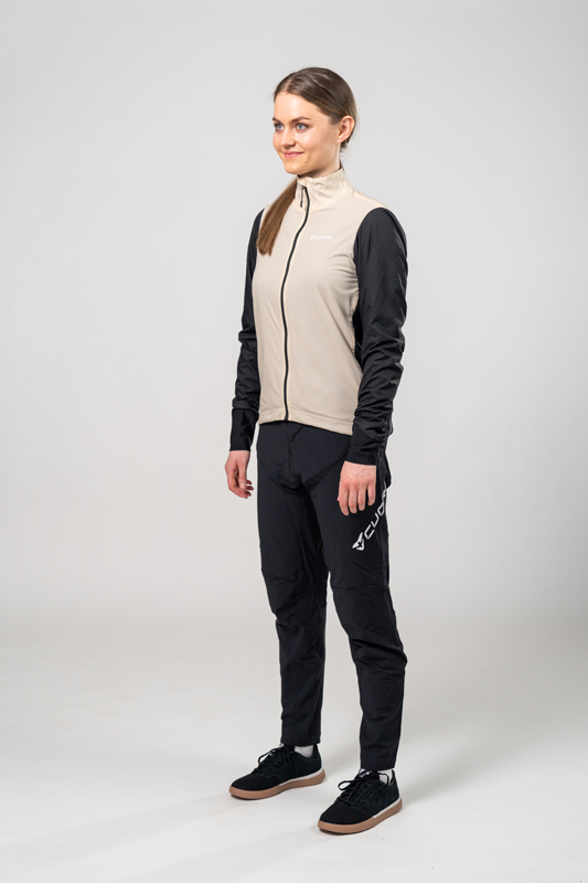 cuore-womens-primaloft-evolve-jacket75.jpg