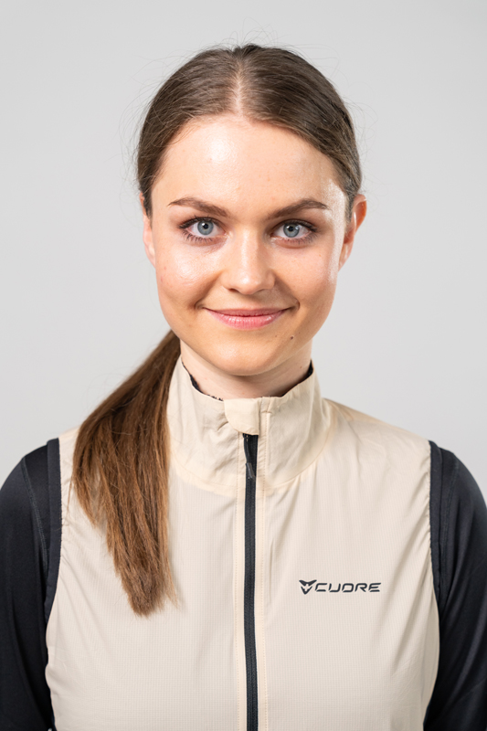 cuore-womens-primaloft-evolve-vest-black66.jpg