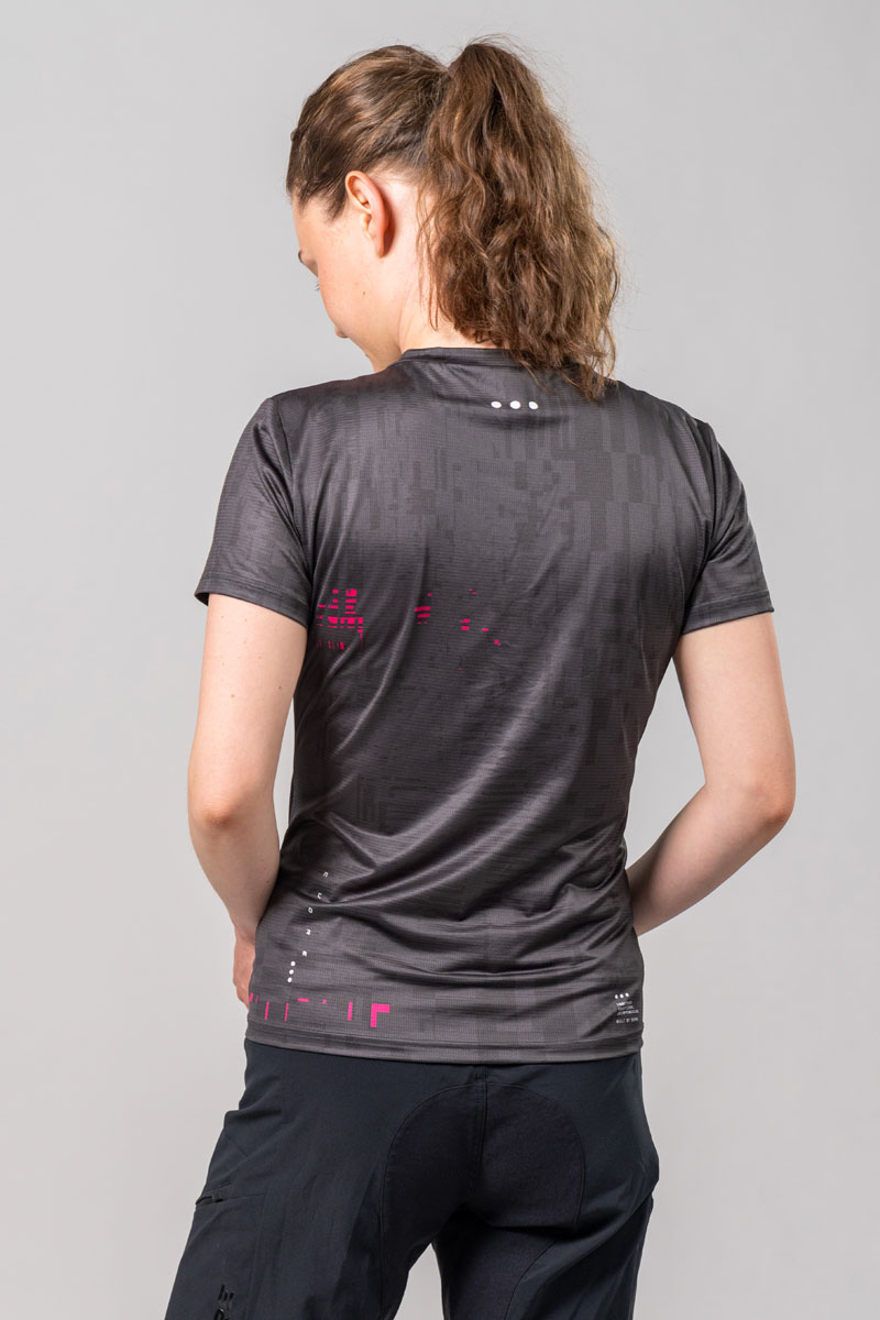 cuore-womens-trail-jersey-2-0-2.jpg