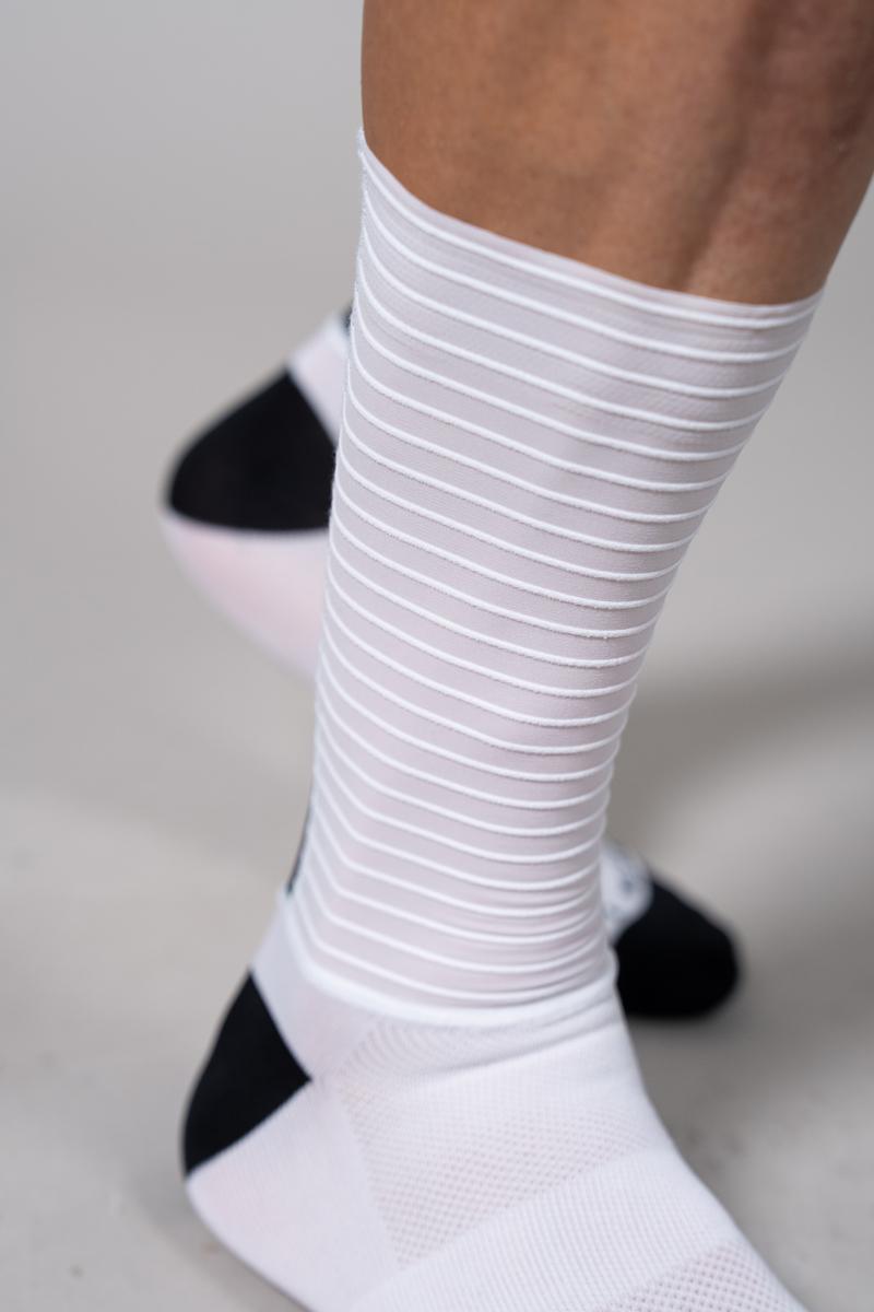 44-0100-cuore-pro-aero-socks-3.jpg