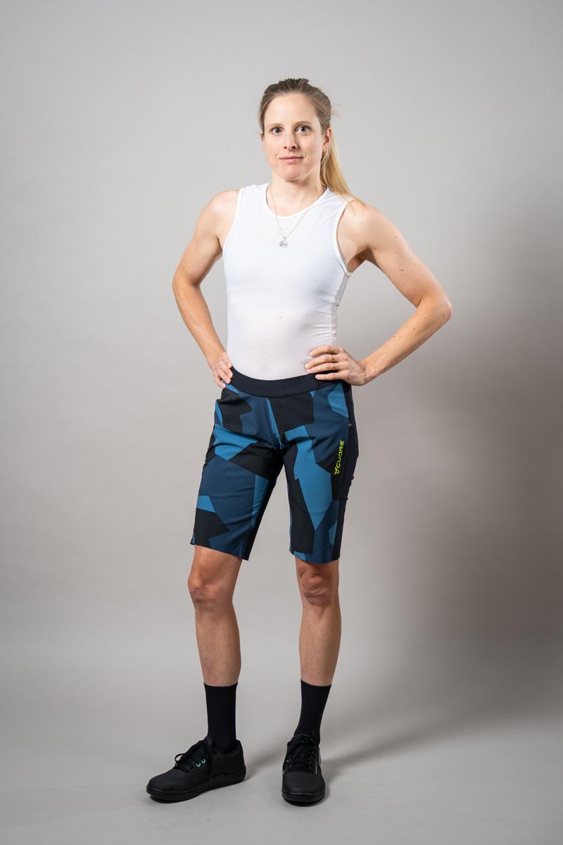 cuore-womens-cargo-short-custom23.jpg